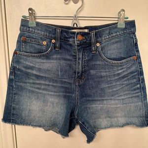 Madewell high rise denim shorts - size 26